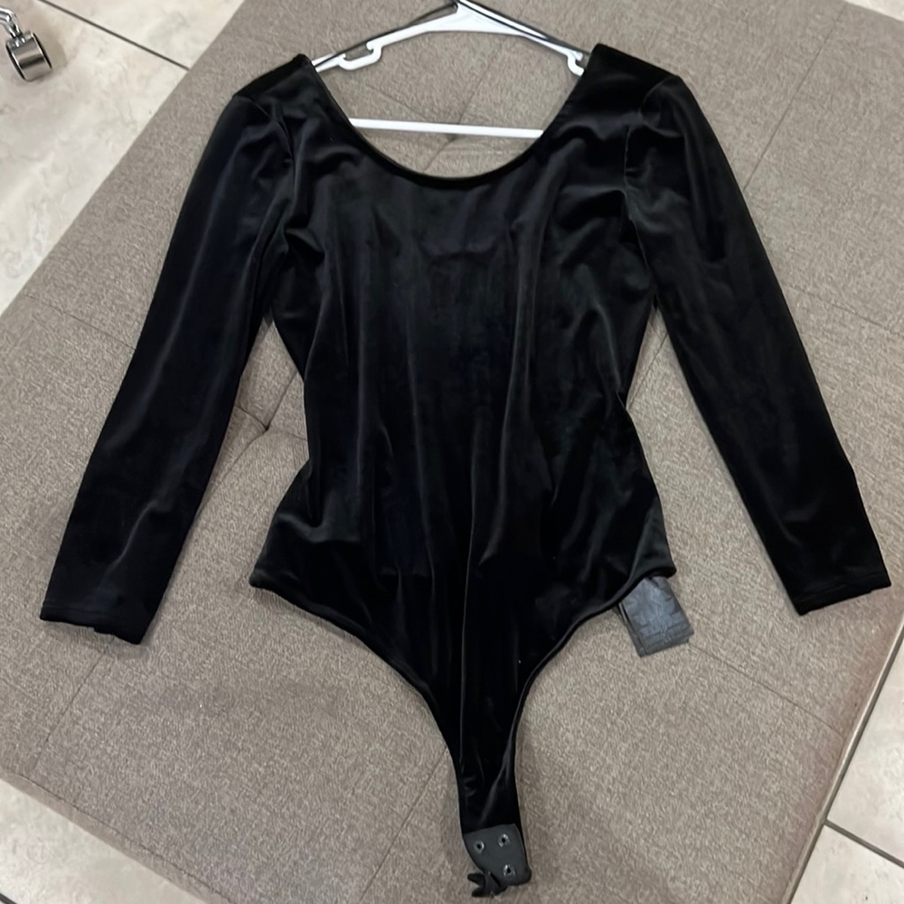 Guess velour bodysuit